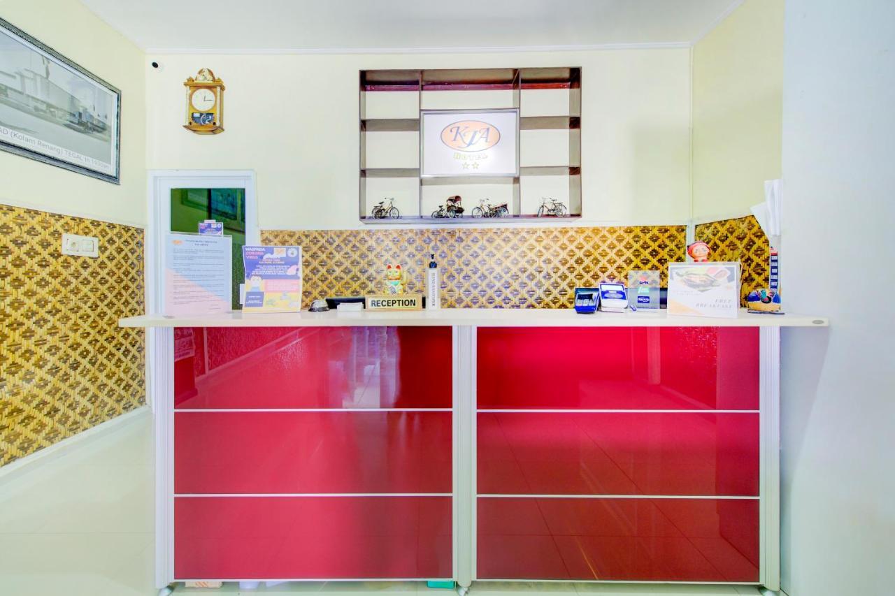 Oyo 3791 Hotel Kja Tegal  Ngoại thất bức ảnh
