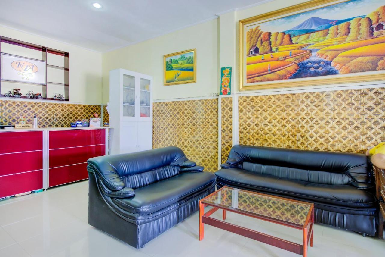 Oyo 3791 Hotel Kja Tegal  Ngoại thất bức ảnh